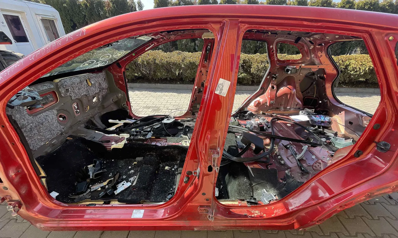 STALP MIJLOC STANGA RENAULT KADJAR 2015-2018