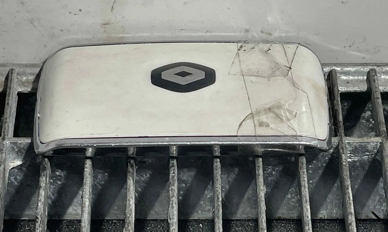 CHEIE CONTACT RENAULT KADJAR 2015-2018