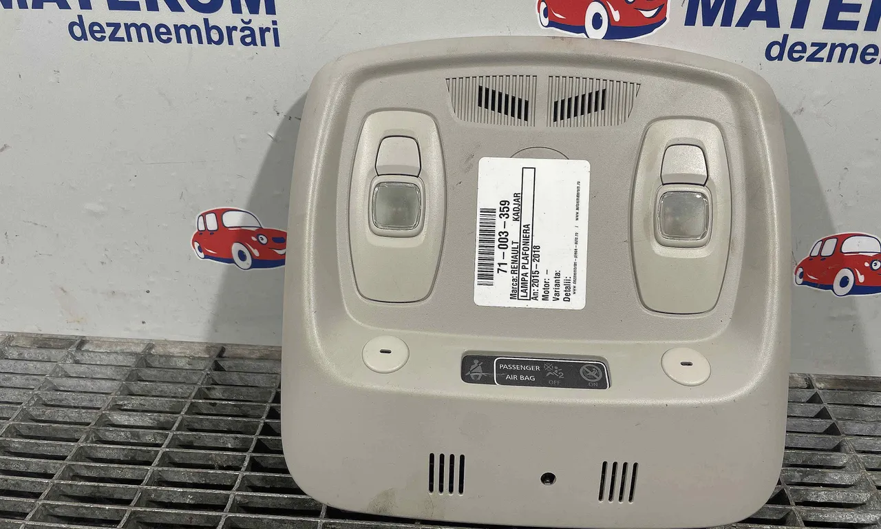 LAMPA PLAFONIERA RENAULT KADJAR 2015-2018