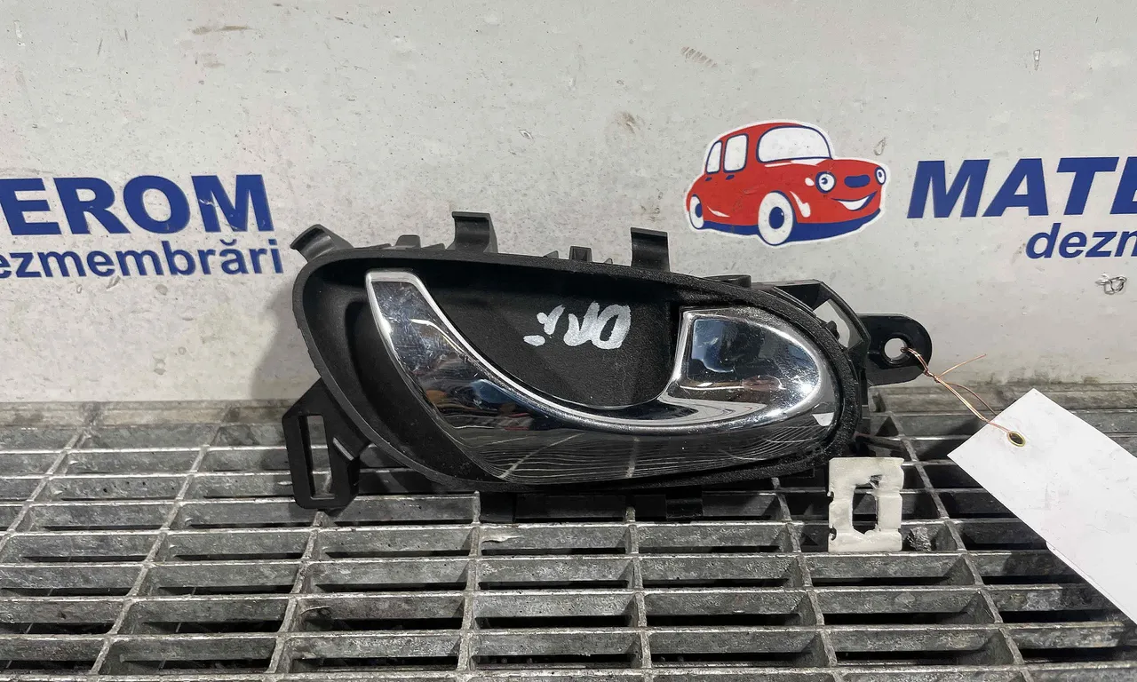 MANER USA FATA DREAPTA RENAULT KADJAR 2015-2018