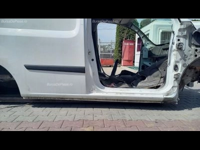 PRAG DREAPTA RENAULT KANGOO / GRAND KANGOO II 1.5 dCi 70 2008-2013 oe 764125795R, vedere frontata