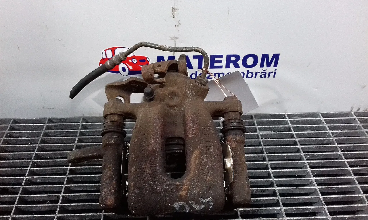 ETRIER SPATE STANGA RENAULT KANGOO / GRAND KANGOO II 2008-2013