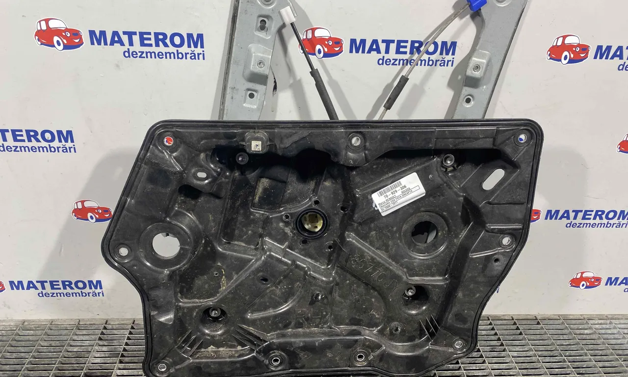MACARA USA FATA DREAPTA RENAULT KOLEOS I 2008-2011