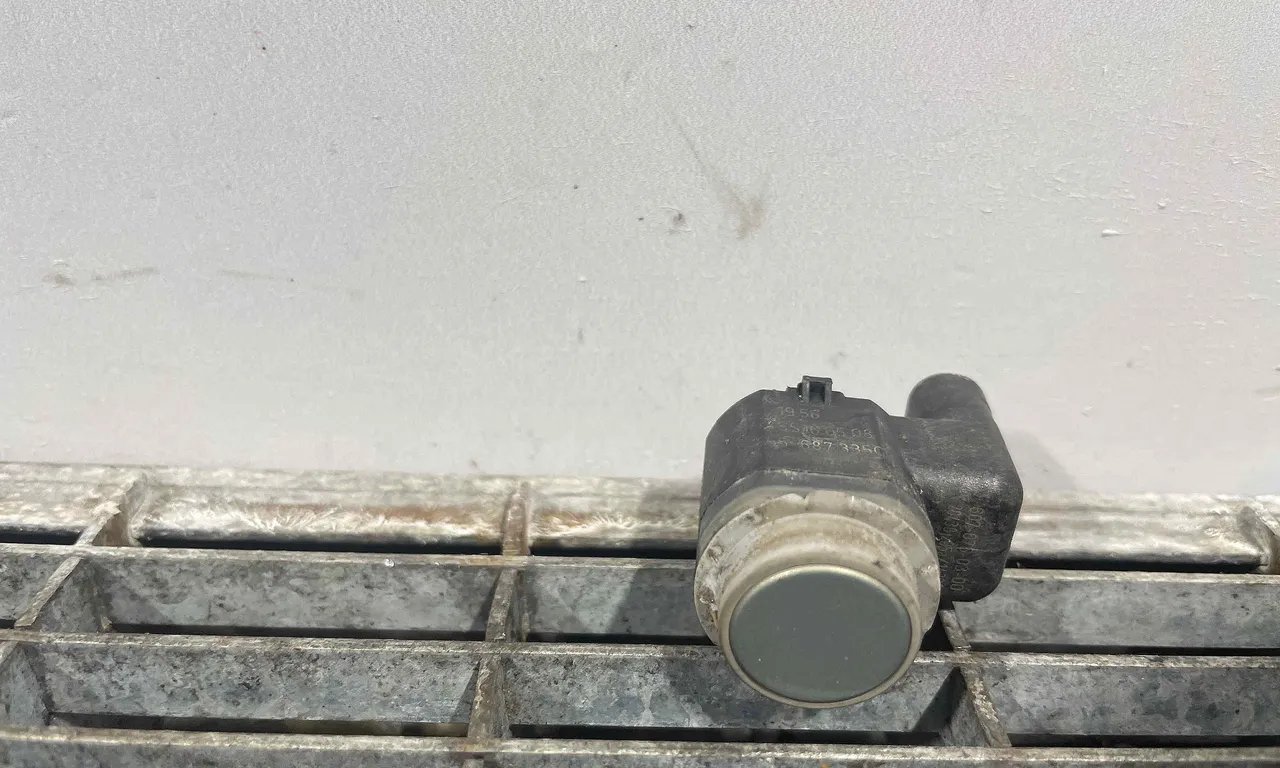 SENZOR PARCARE FATA RENAULT KOLEOS I 2008-2011
