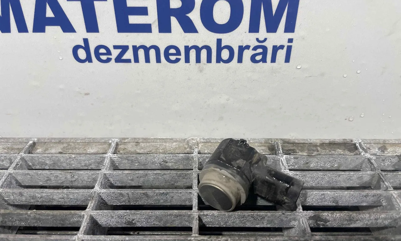 SENZOR PARCARE SPATE RENAULT KOLEOS I 2008-2011