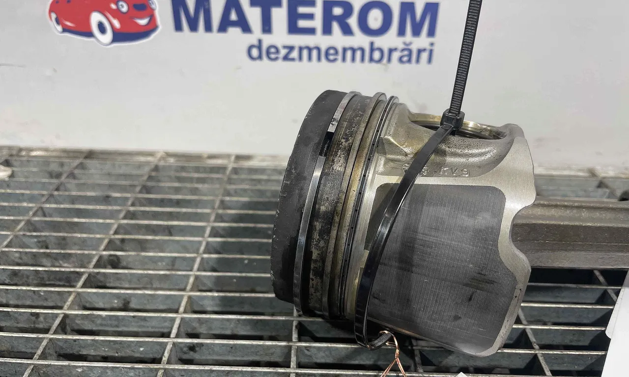 PISTON RENAULT KOLEOS I 2008-2011