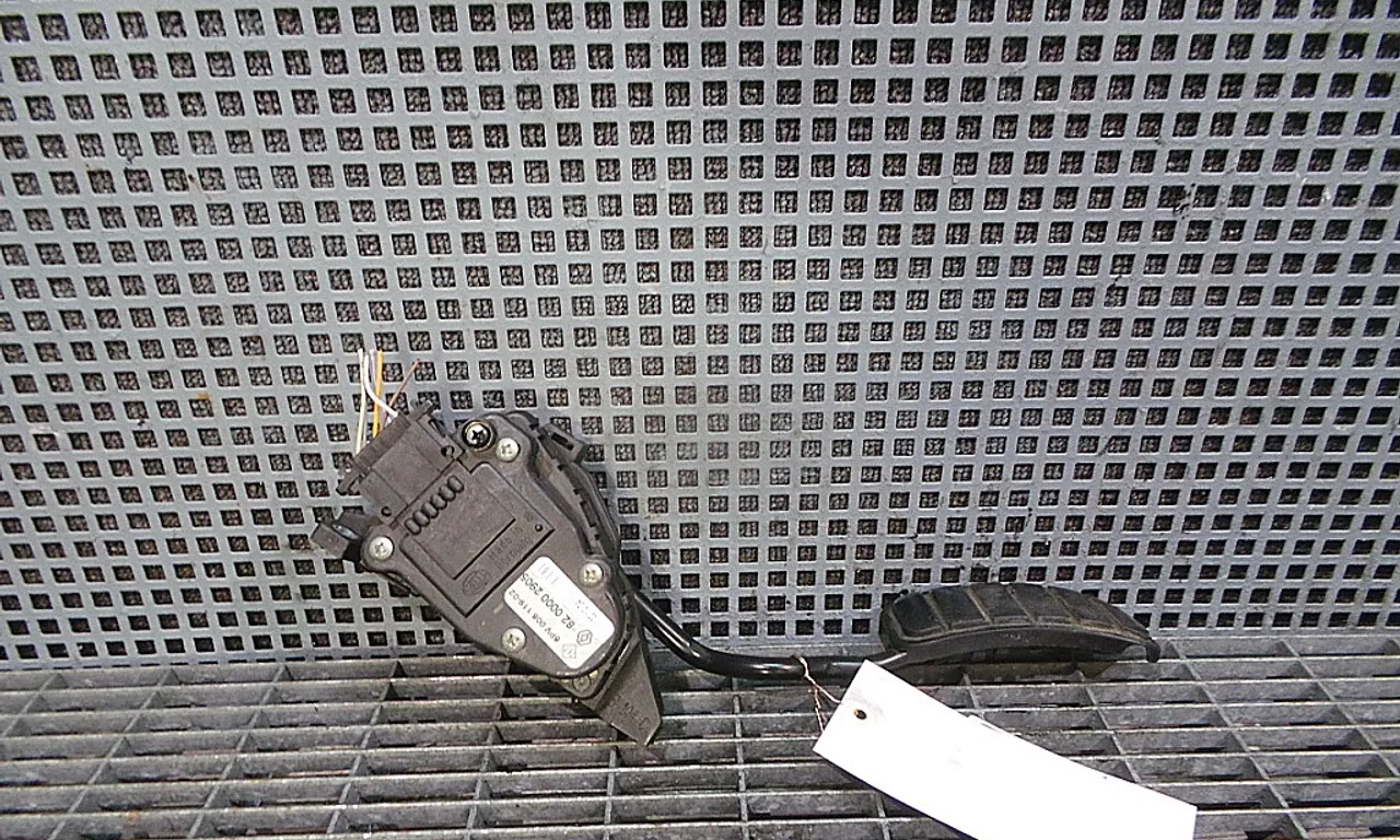 PEDALA ACCELERATIE RENAULT LAGUNA II Grandtour 2001-2007