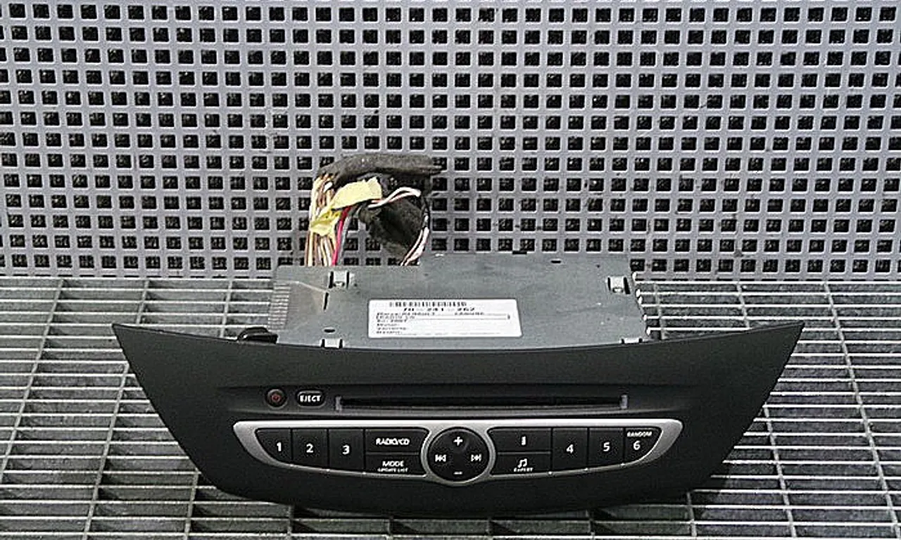 RADIO CD RENAULT LAGUNA III 2007-2015