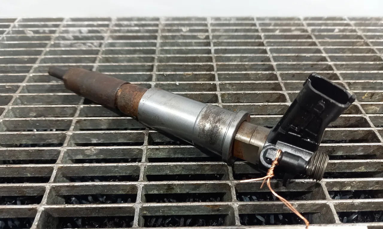 INJECTOR RENAULT LAGUNA III 2007-2015