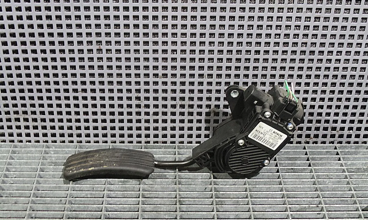 PEDALA ACCELERATIE RENAULT LAGUNA III 2007-2015