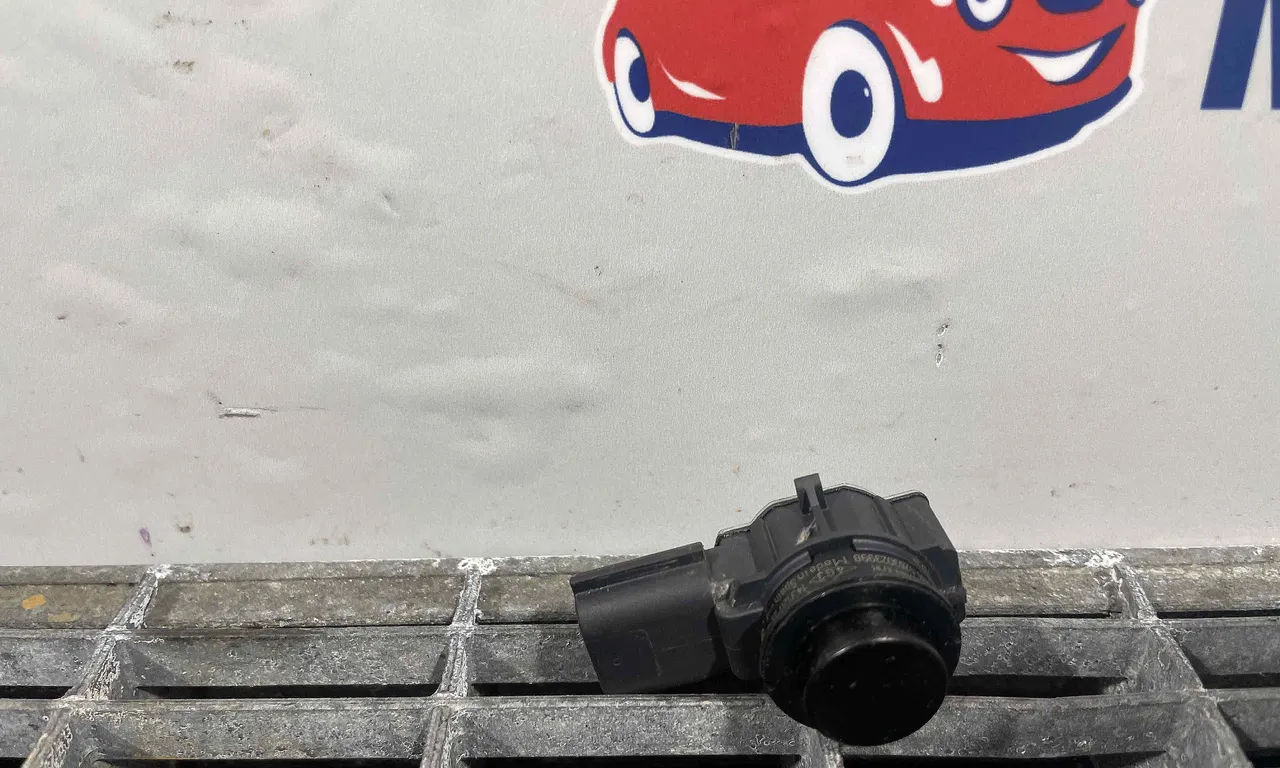 SENZOR PARCARE FATA RENAULT LOGAN EXPRESS 2007-2024