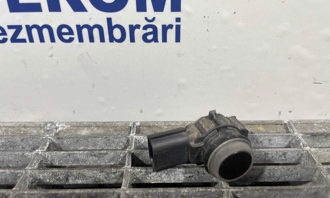 SENZOR PARCARE SPATE RENAULT LOGAN EXPRESS 2007-2024