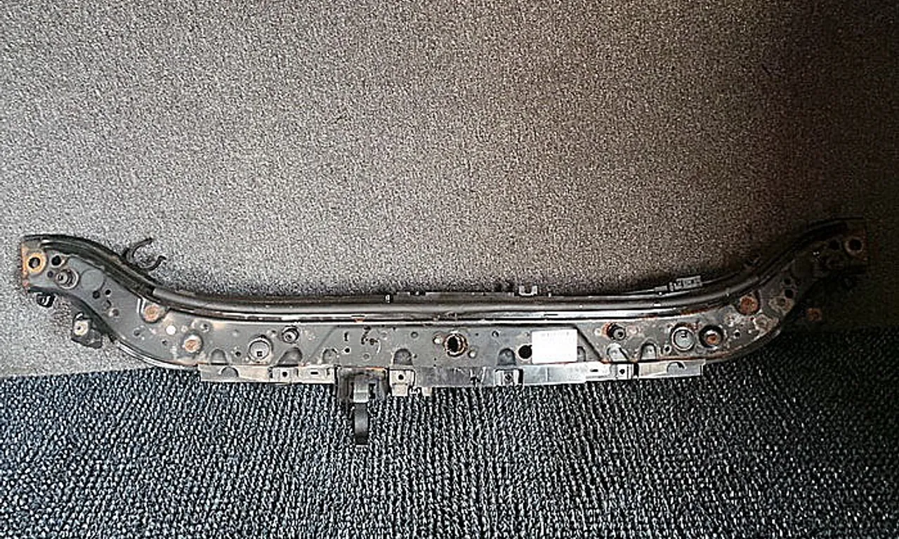 TRAVERSA SUPERIOARA RENAULT MEGANE II 2001-2012