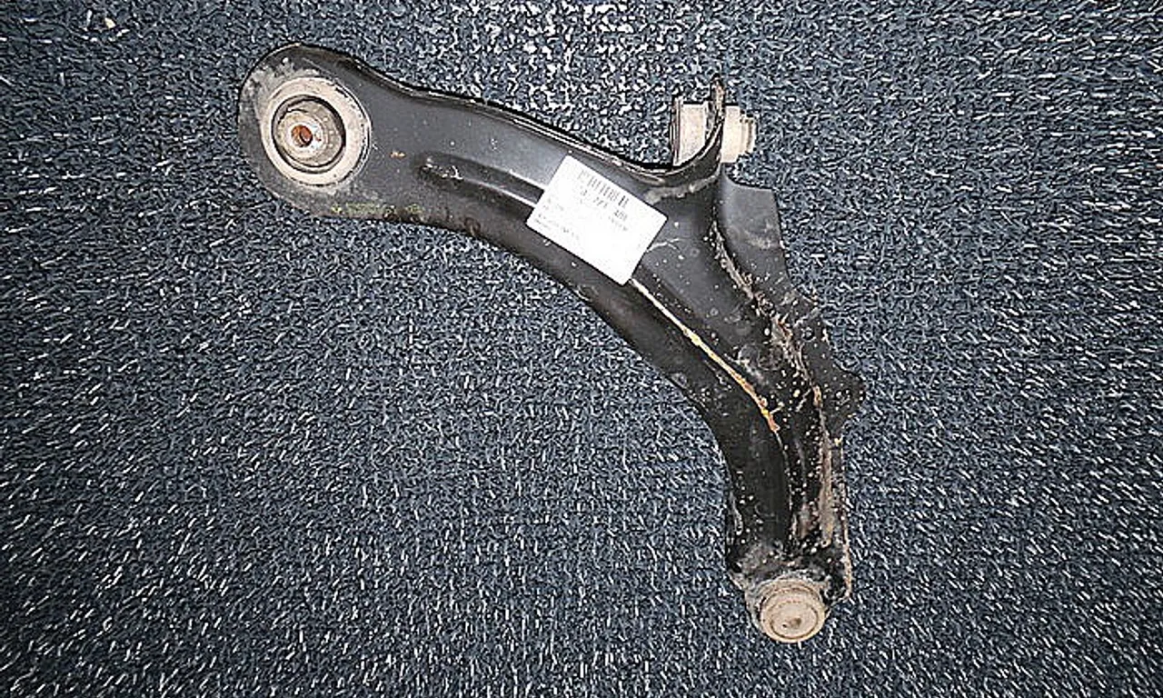 BRAT FATA INFERIOR STANGA RENAULT MEGANE II 2001-2012