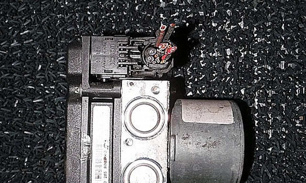 UNITATE ABS RENAULT MEGANE II 2001-2012