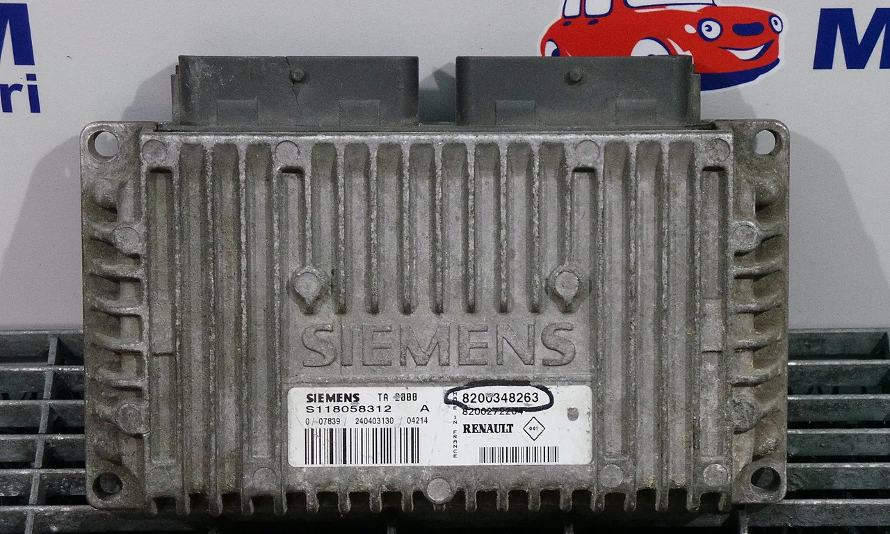 CALCULATOR CUTIE VITEZE RENAULT MEGANE II 2001-2012
