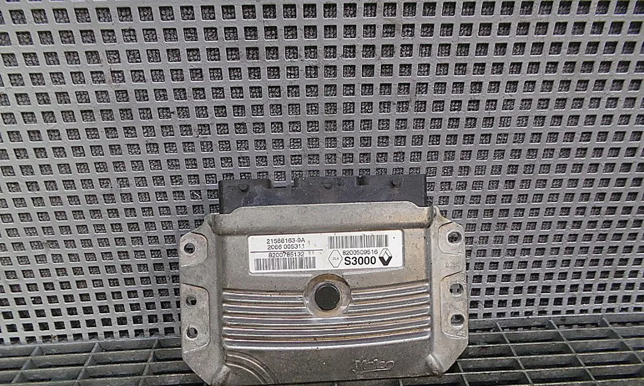 CALCULATOR MOTOR RENAULT MEGANE II 2001-2012