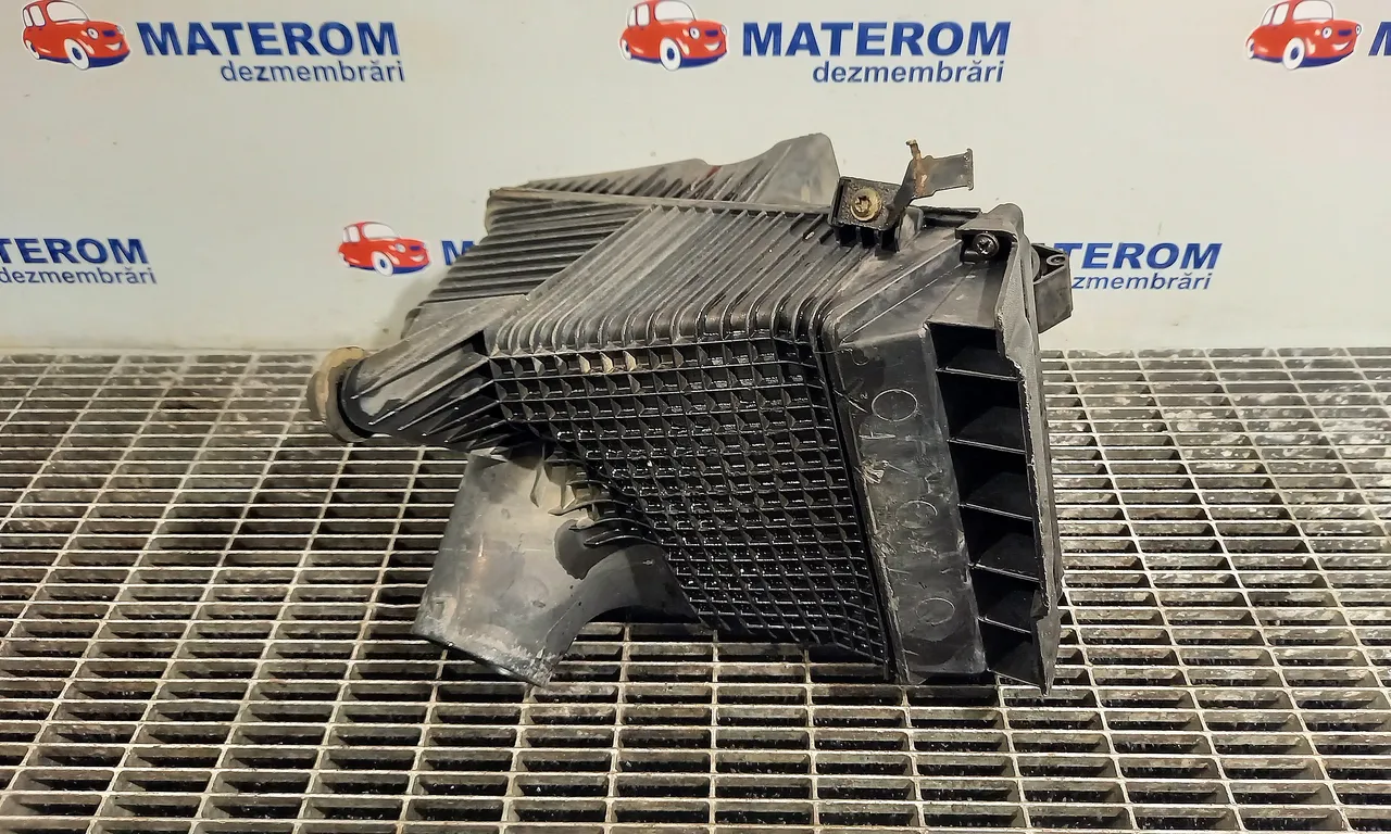 CARCASA FILTRU AER RENAULT MEGANE II 2001-2012