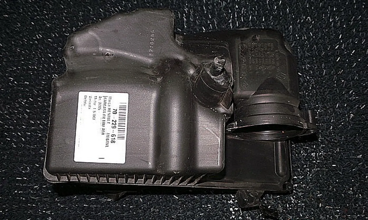 CARCASA FILTRU AER RENAULT MEGANE II 2001-2012