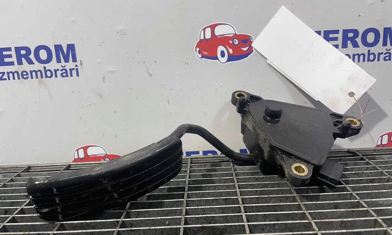 PEDALA ACCELERATIE RENAULT MEGANE II 2001-2012
