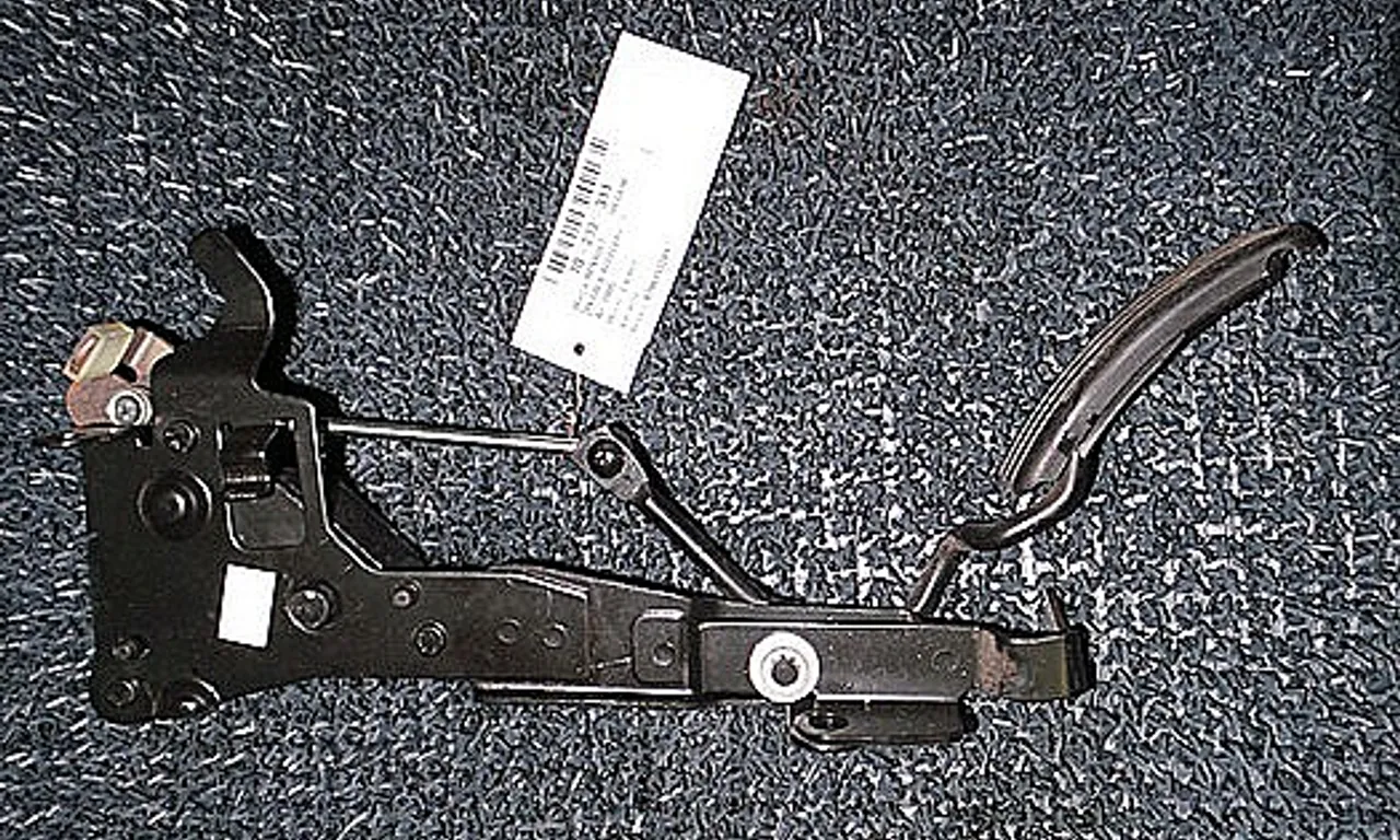 PEDALA ACCELERATIE RENAULT MEGANE II 2001-2012