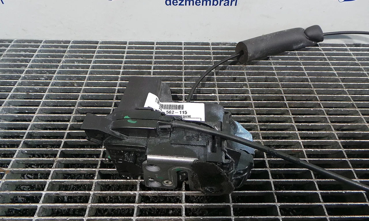 INCUIETOARE USA SPATE STANGA RENAULT MEGANE III 2008-2016