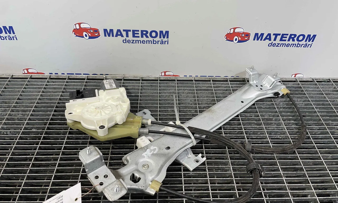 MACARA USA SPATE DREAPTA RENAULT MEGANE III 2008-2016