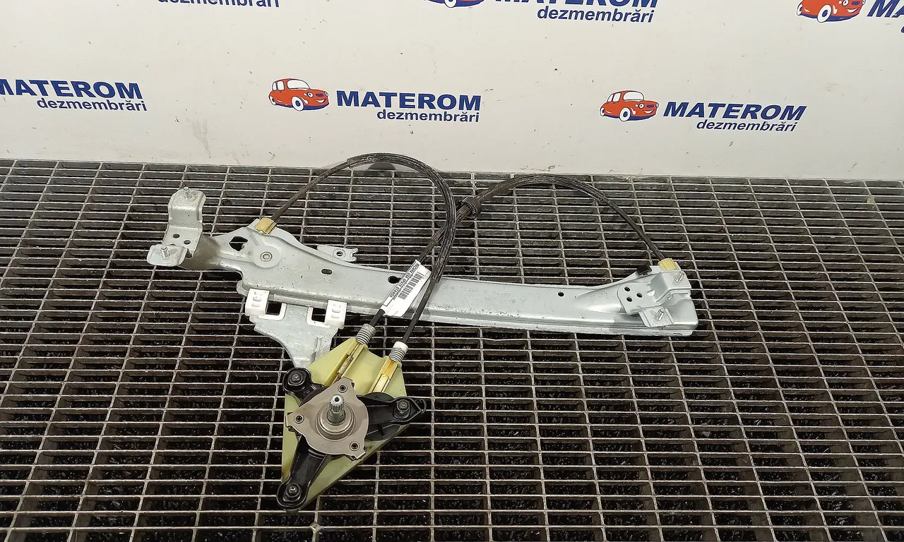 MACARA USA SPATE STANGA RENAULT MEGANE III 2008-2016