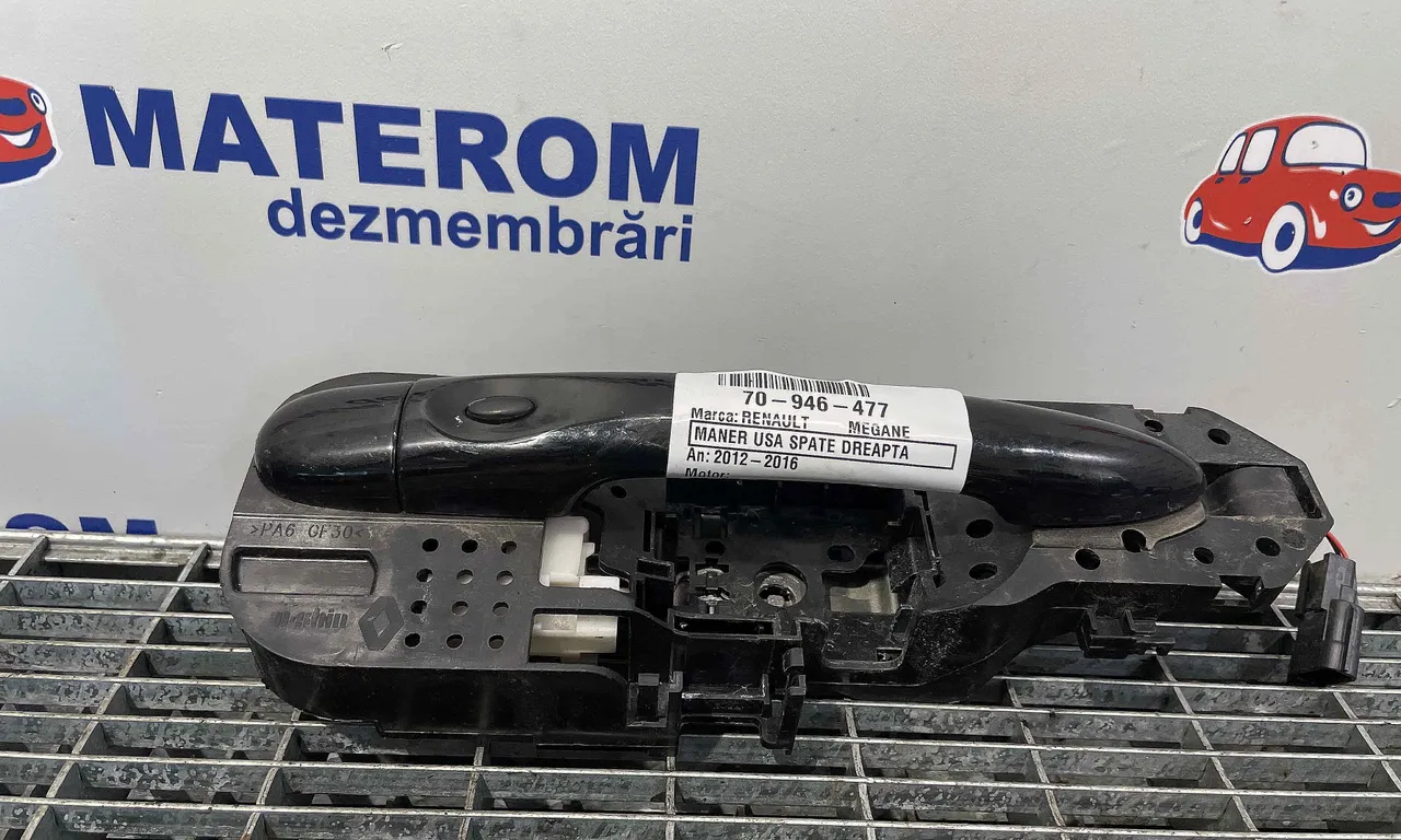 MANER USA SPATE DREAPTA RENAULT MEGANE III 2008-2016