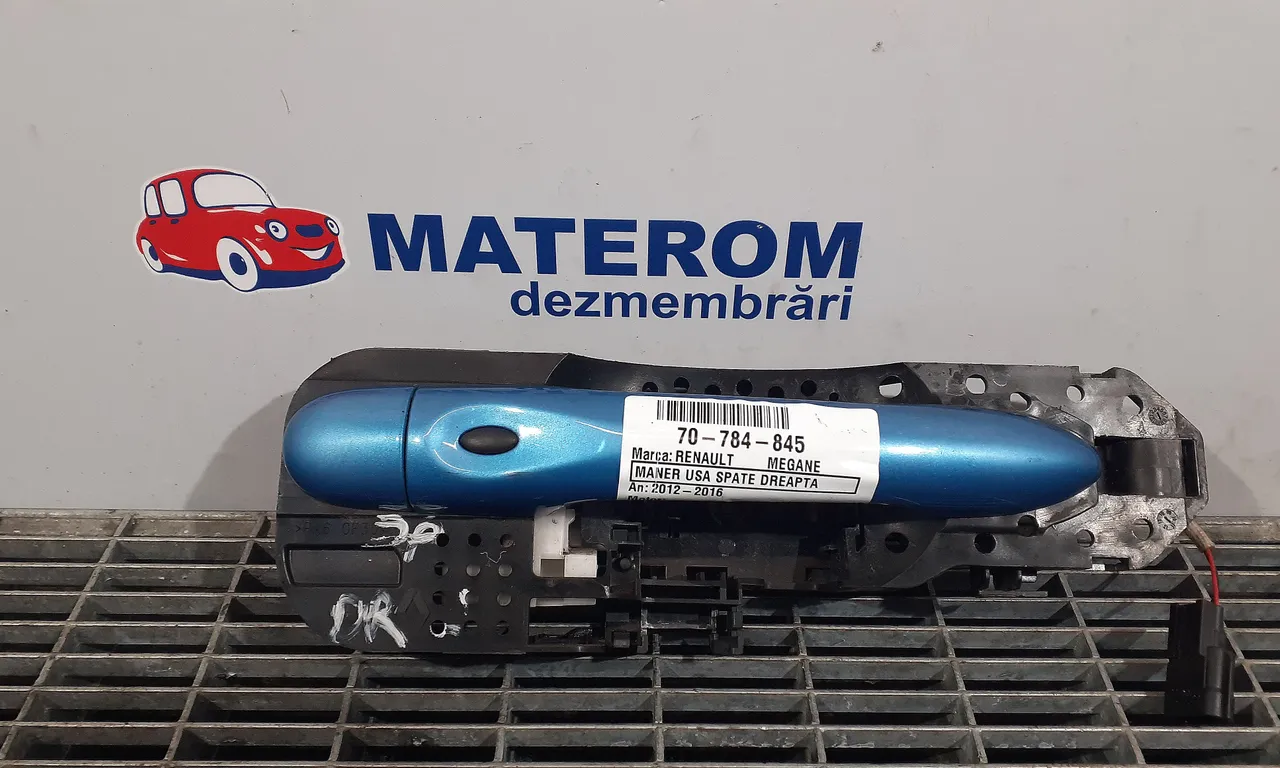 MANER USA SPATE DREAPTA RENAULT MEGANE III 2008-2016