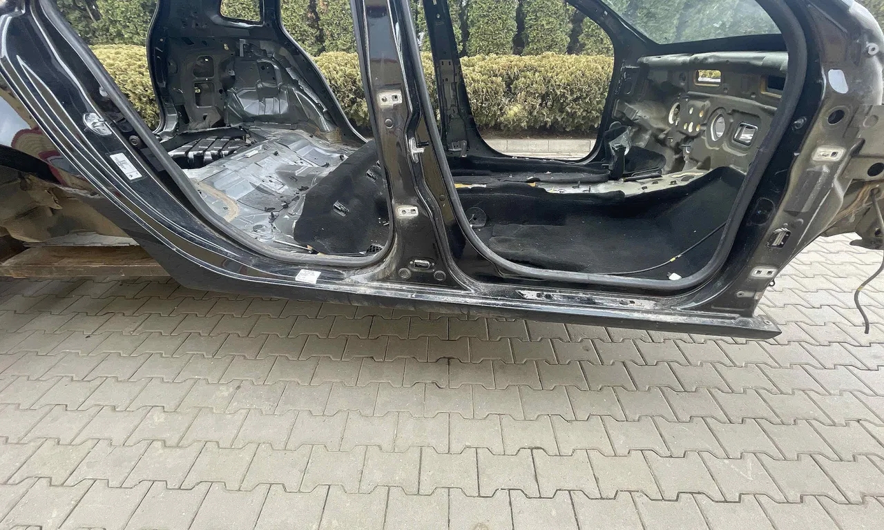 PRAG DREAPTA RENAULT MEGANE III 2008-2016