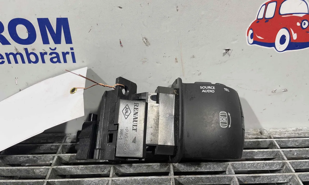 BUTOANE COMENZI VOLAN RENAULT MEGANE III 2008-2016