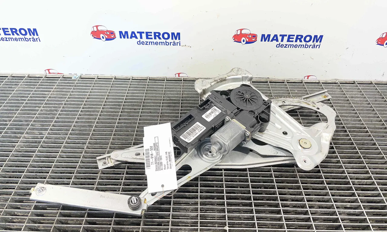 MACARA USA FATA DREAPTA RENAULT MEGANE III 2008-2016
