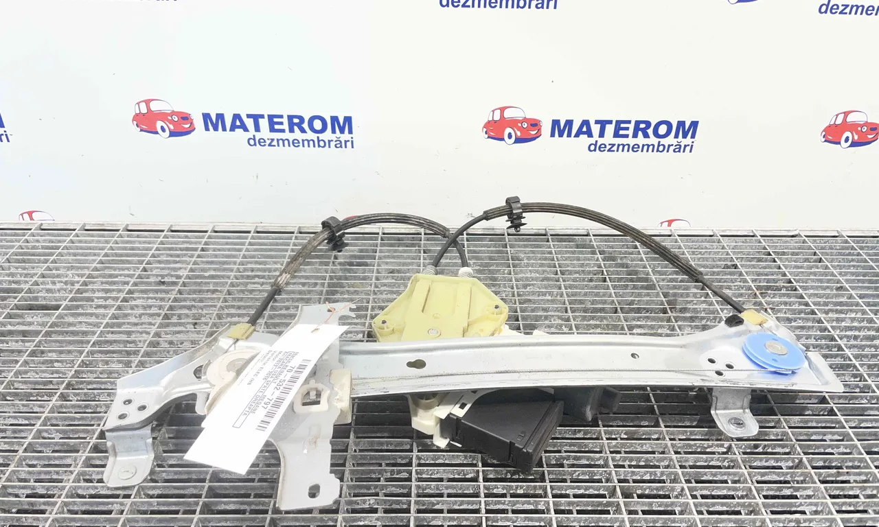 MACARA USA SPATE DREAPTA RENAULT MEGANE III 2008-2016
