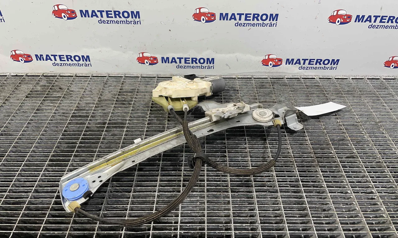 MACARA USA SPATE DREAPTA RENAULT MEGANE III 2008-2016