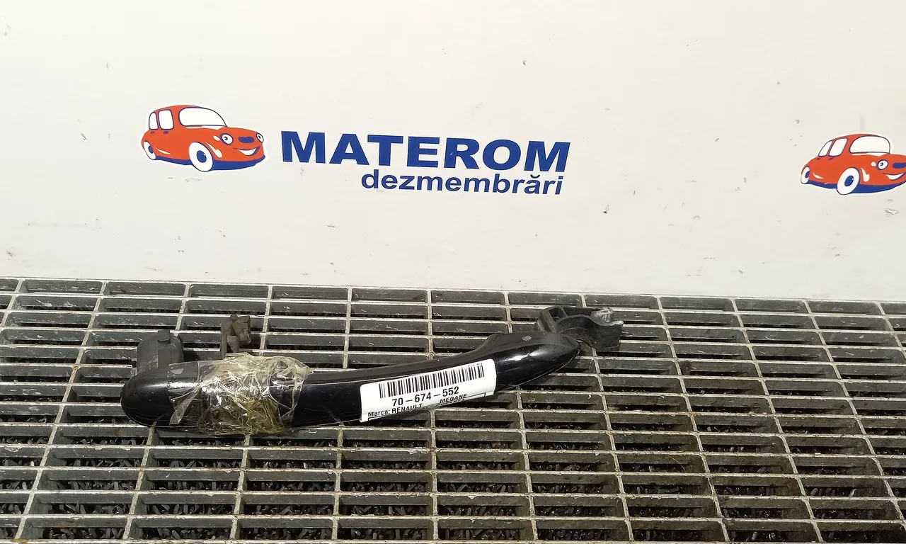 MANER USA SPATE DREAPTA RENAULT MEGANE III 2008-2016