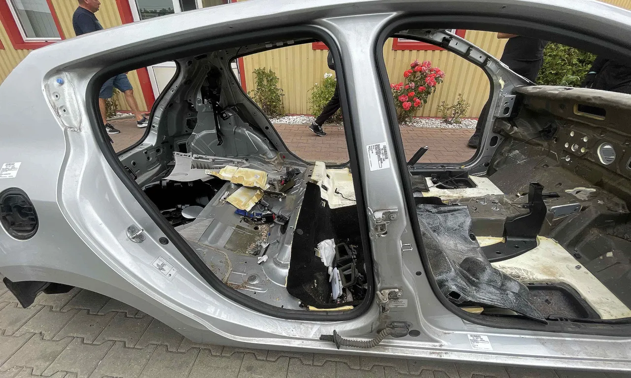 STALP MIJLOC DREAPTA RENAULT MEGANE III 2008-2016