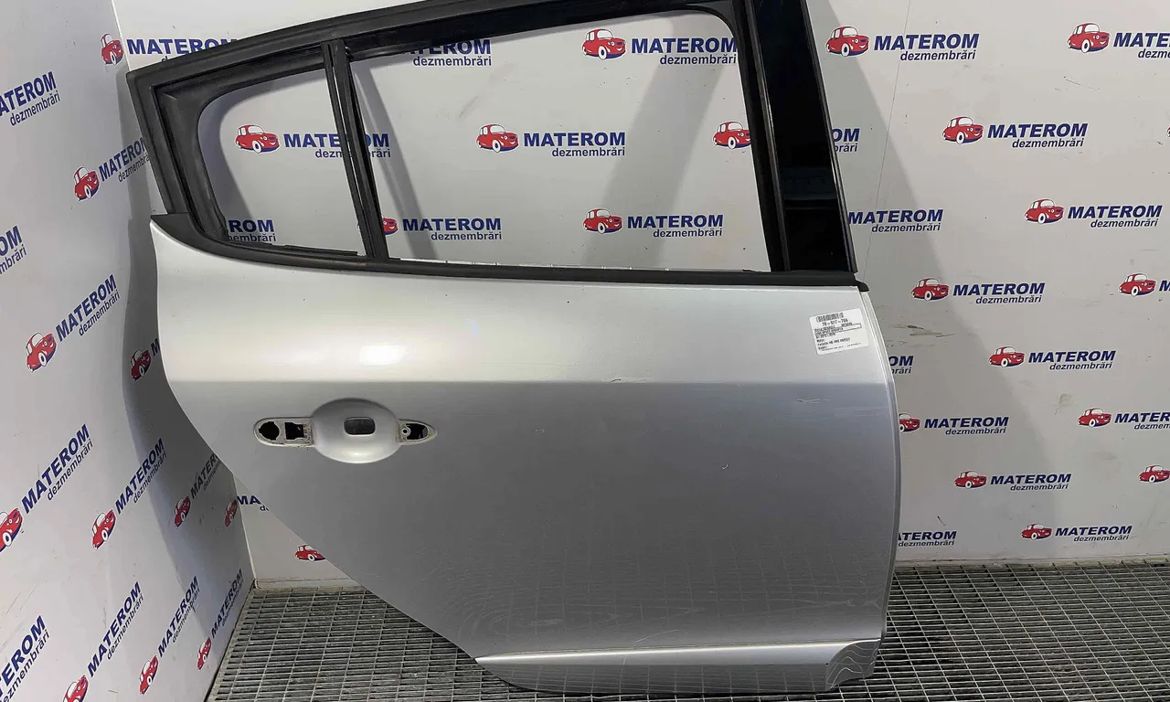 USA SPATE DREAPTA RENAULT MEGANE III 2008-2016