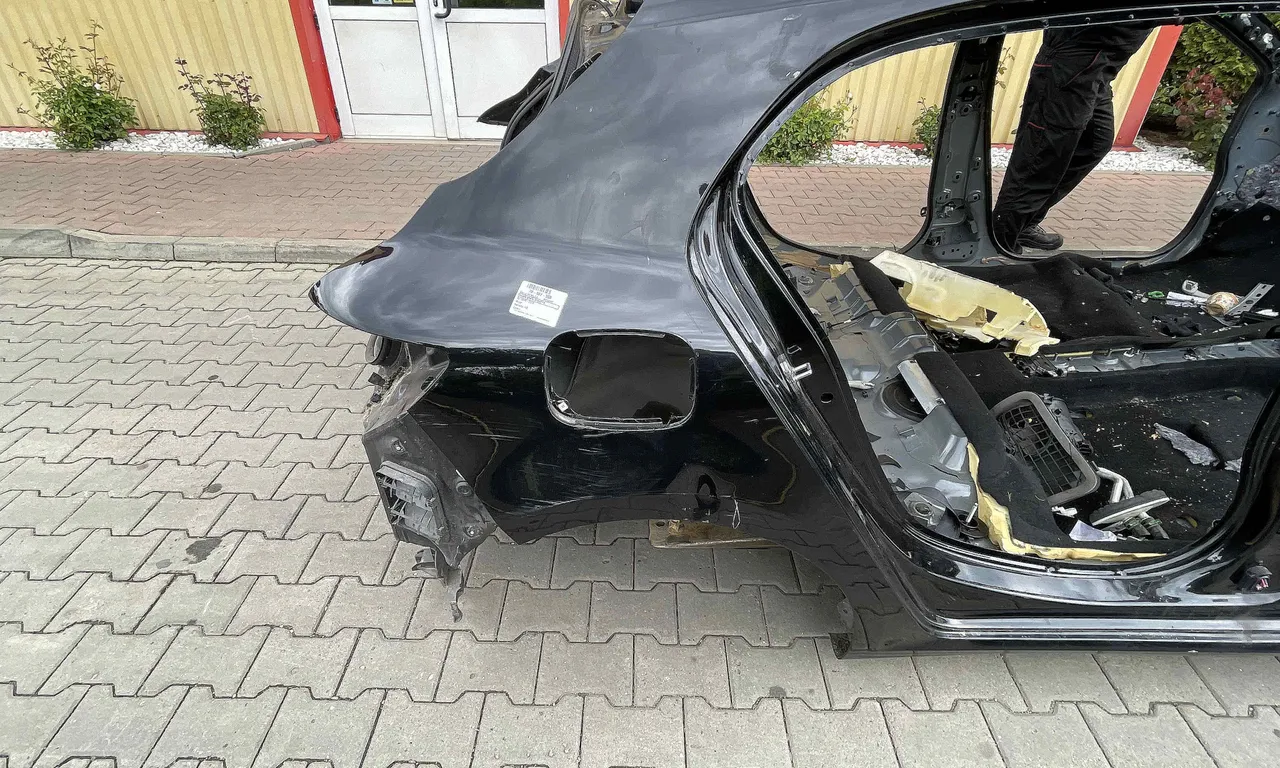 ARIPA SPATE DREAPTA RENAULT MEGANE IV 2015-2020