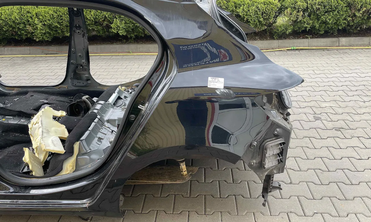 ARIPA SPATE STANGA RENAULT MEGANE IV 2015-2020