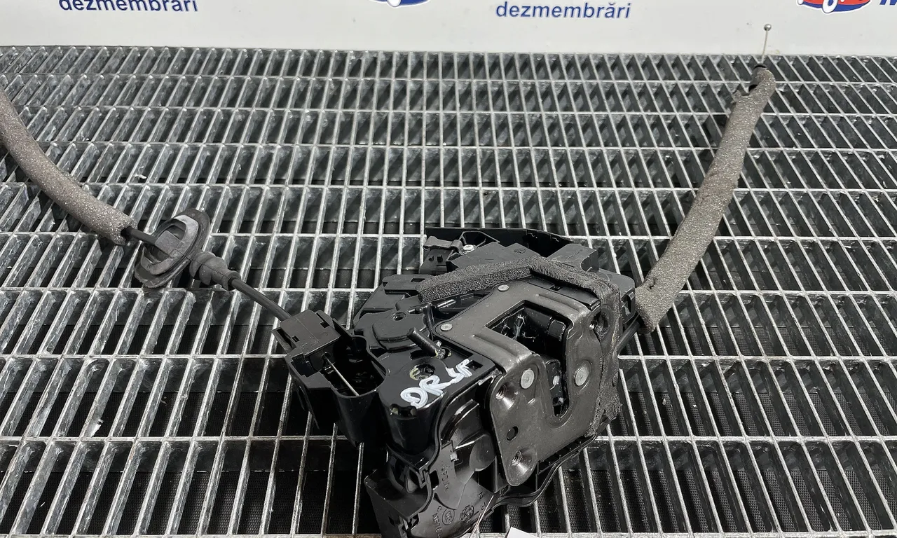 INCUIETOARE USA SPATE DREAPTA RENAULT MEGANE IV 2015-2020