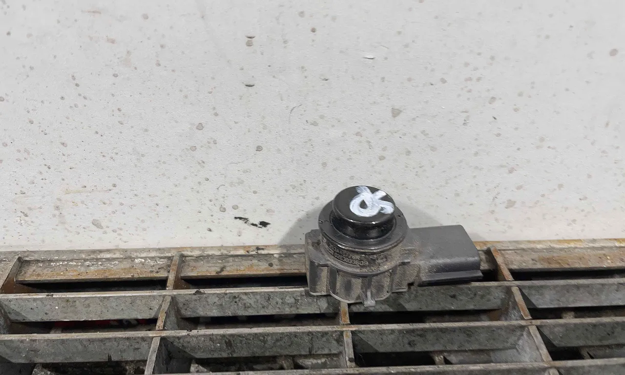 SENZOR PARCARE SPATE RENAULT MEGANE IV 2015-2020