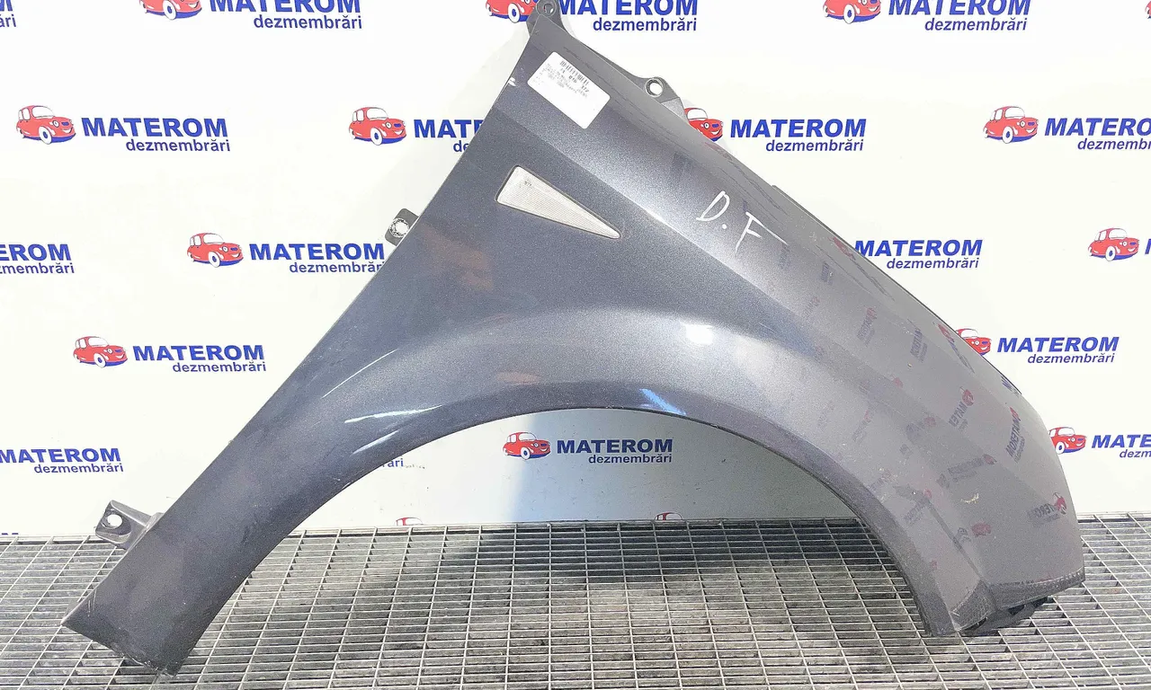 ARIPA FATA DREAPTA RENAULT SCENIC II 2003-2010