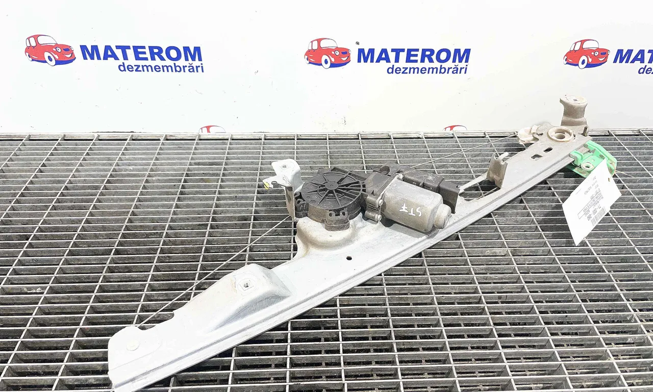 MACARA USA FATA STANGA RENAULT SCENIC II 2003-2010