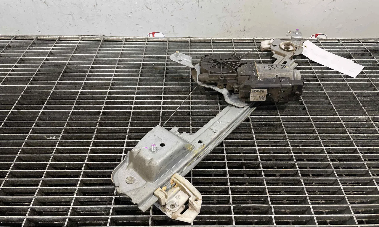 MACARA USA SPATE STANGA RENAULT SCENIC II 2003-2010
