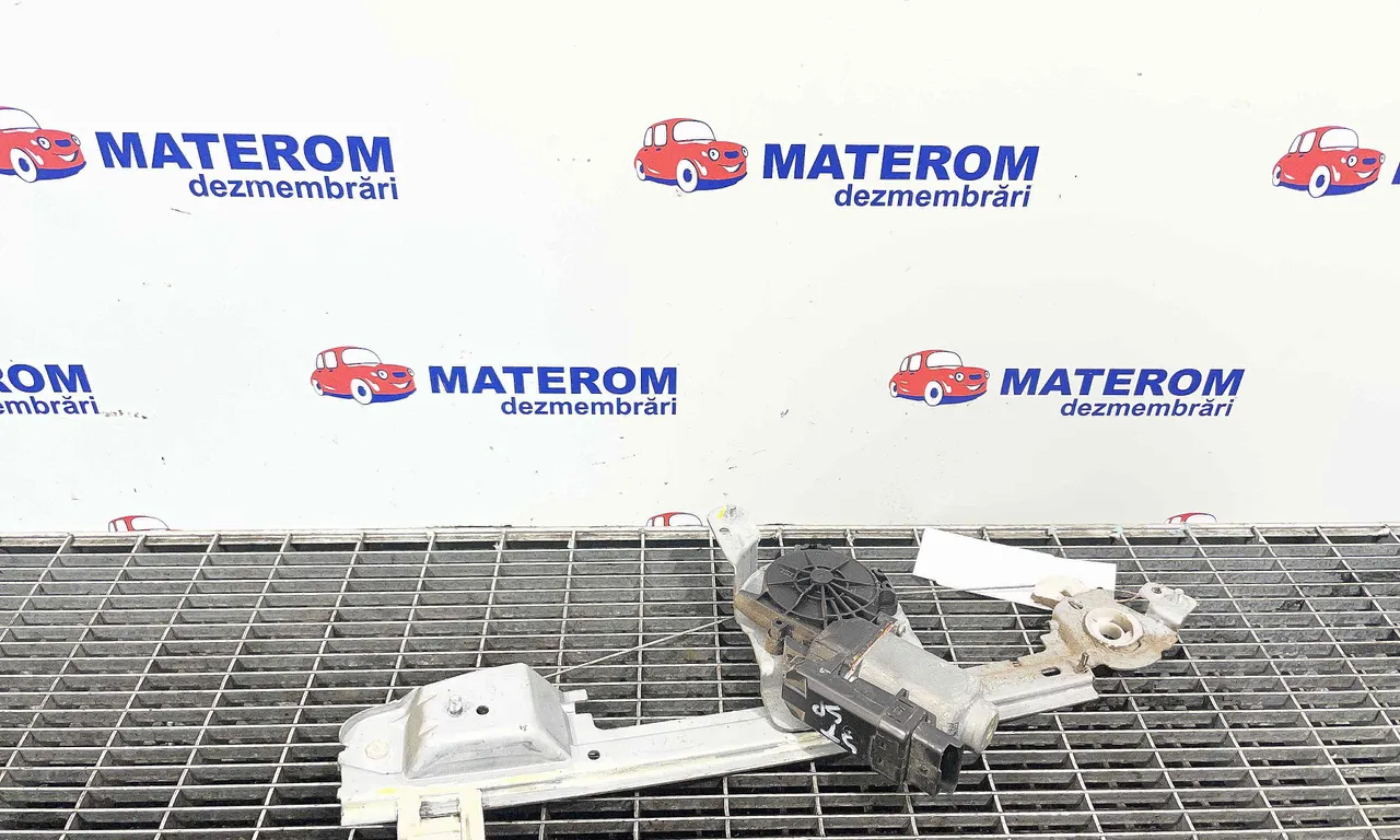 MACARA USA SPATE STANGA RENAULT SCENIC II 2003-2010