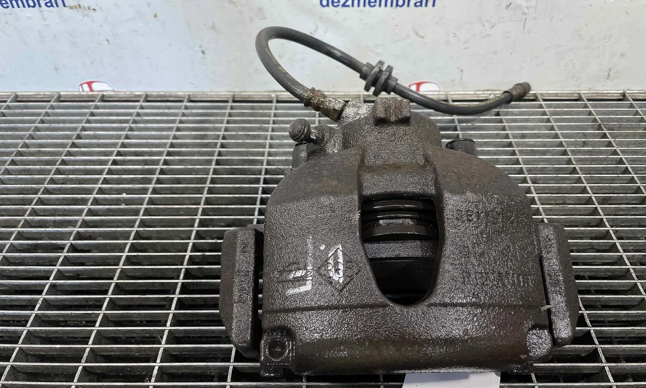 ETRIER FATA DREAPTA RENAULT SCENIC II 2003-2010