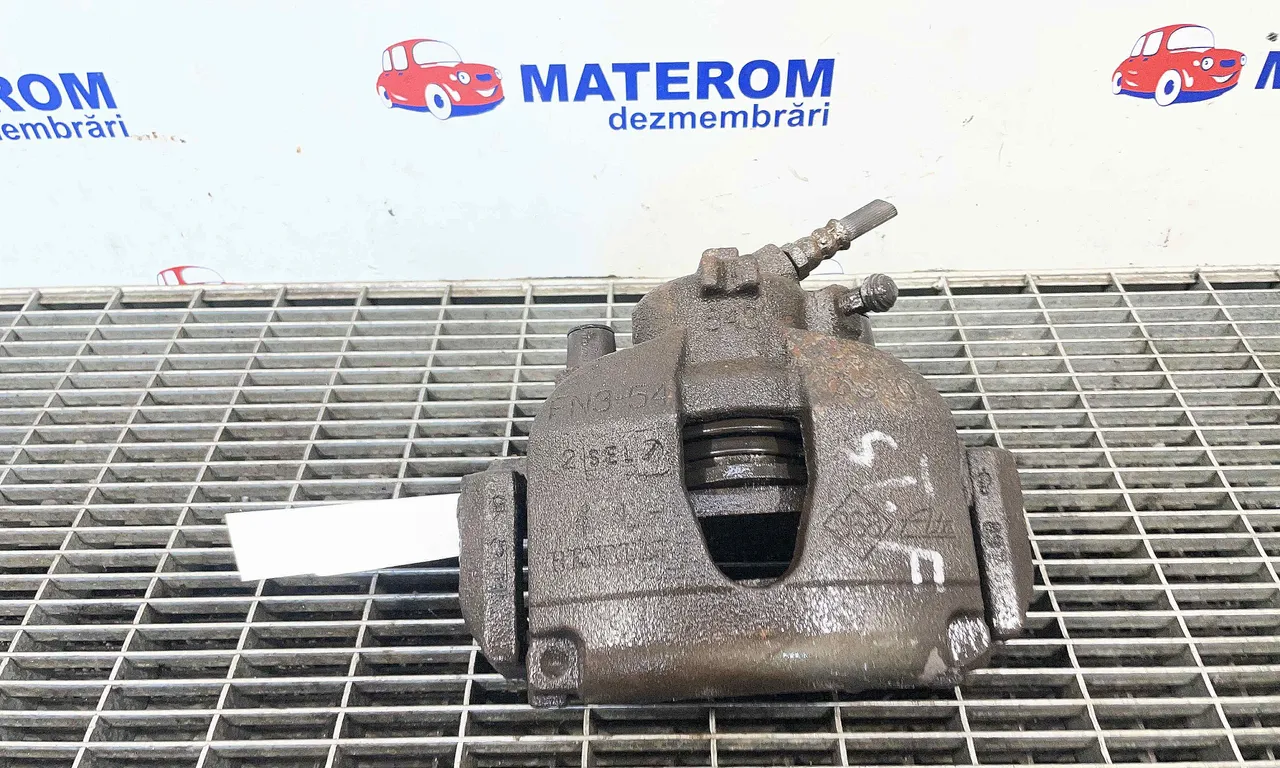 ETRIER FATA STANGA RENAULT SCENIC II 2003-2010