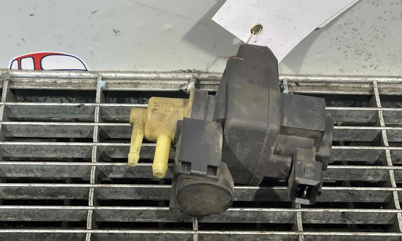 SUPAPA VACUUM RENAULT SCENIC II 2003-2010
