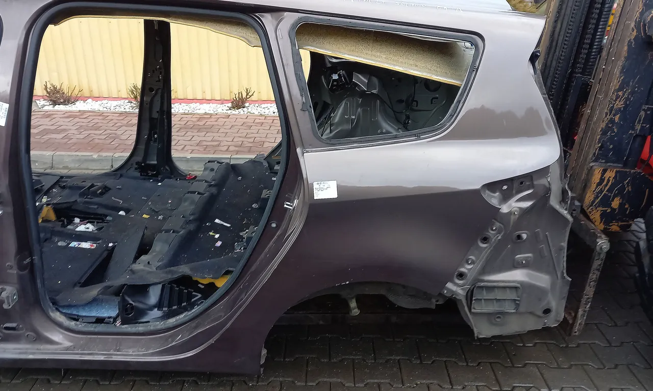 ARIPA SPATE STANGA RENAULT SCENIC III 2008-2016